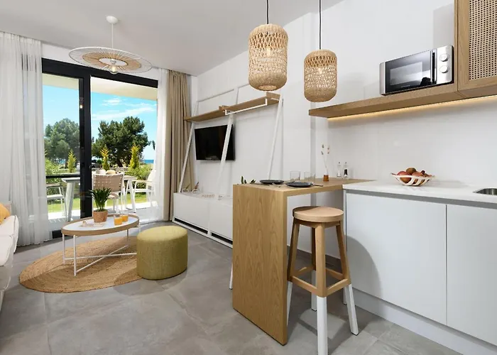 Nisea 아파트호텔 프리노스